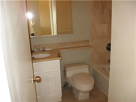 Rented by RELO REDAC INC. | media 24