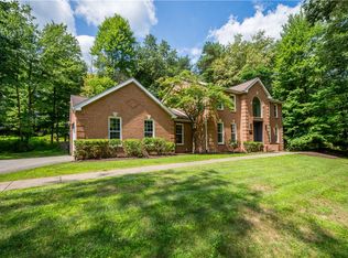 150 Wildflower Ln, Mars, PA 16046