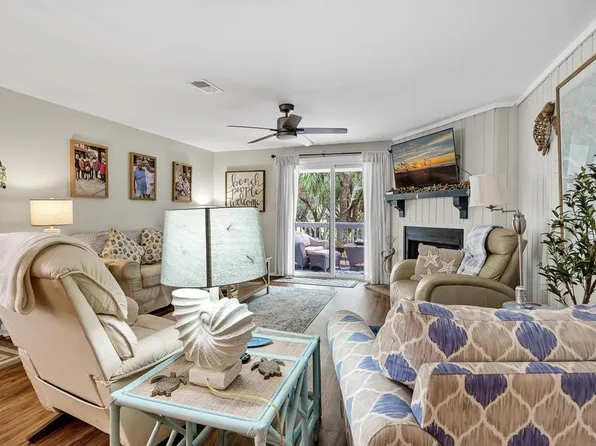 276 Driftwood Ln, Edisto Island, SC 29438