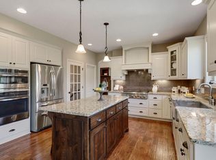 3486 Sawgrass Trl E, Eagan, MN 55123