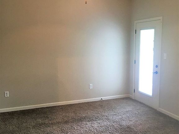 2nd image of 2730 Fitzgerald Industrial Dr APT A6