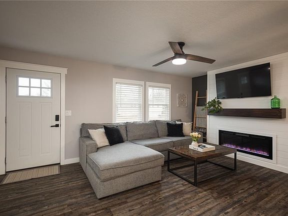 5th image of 805 Britany Dr