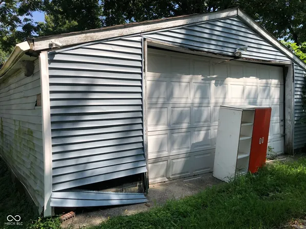 840 S Pershing Ave, Indianapolis, IN 46221