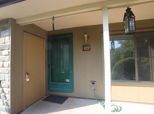 65 Hampshire Dr, Plainsboro, NJ 08536