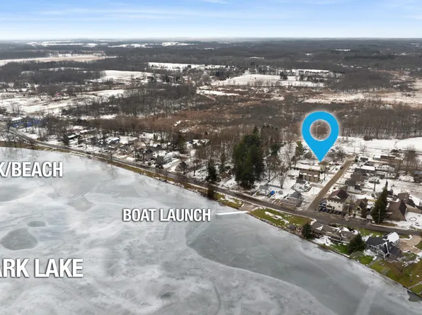 9384 Vining St, Clarklake, MI 49234