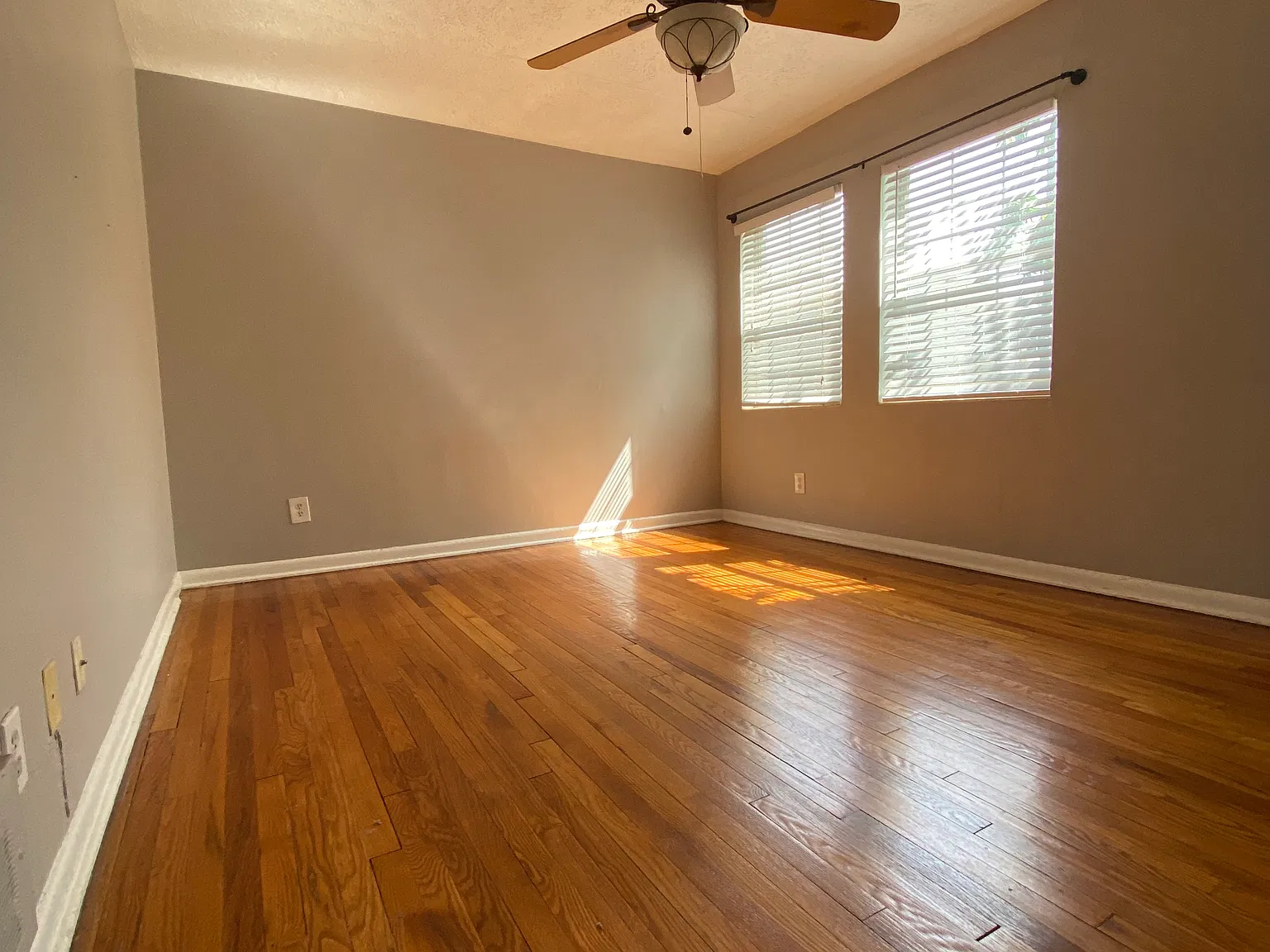 1 bed, 750 sqft, $1,350 — Photo 4