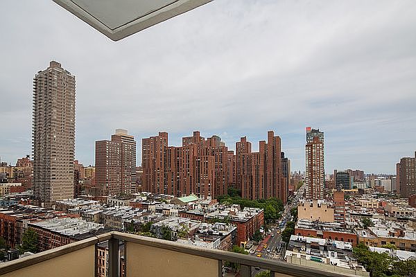 1st image of 301 E 87th St #Res-18a