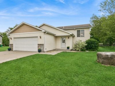 5437 Loganberry Cir, Rice, MN, 56367