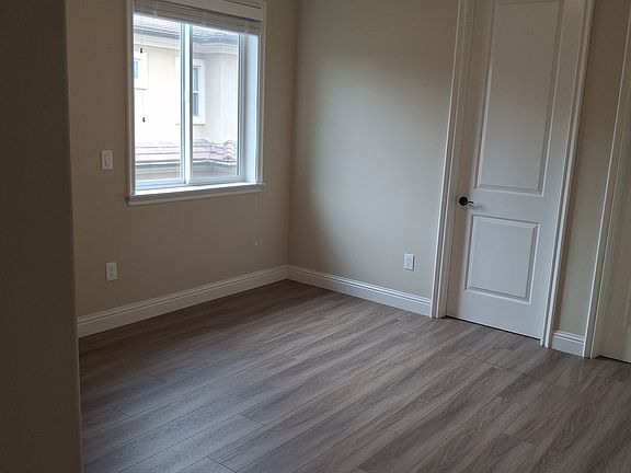 4th image of 10616 Olive St Unit A
