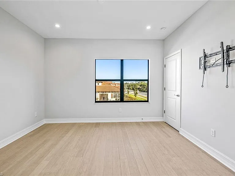 7841 Bristol Cir #1 — Photo 23