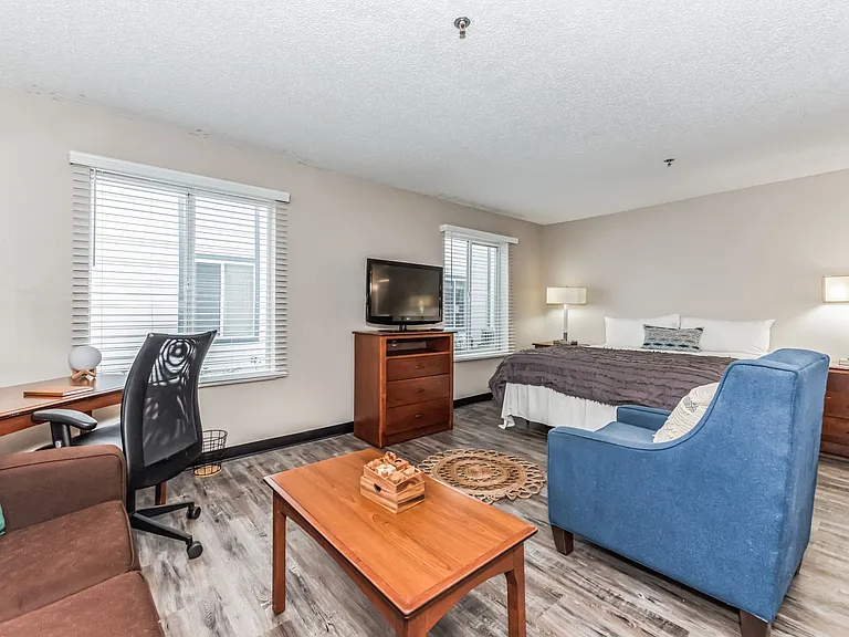 Vivo Living Charlotte (Tryon) — Photo 7