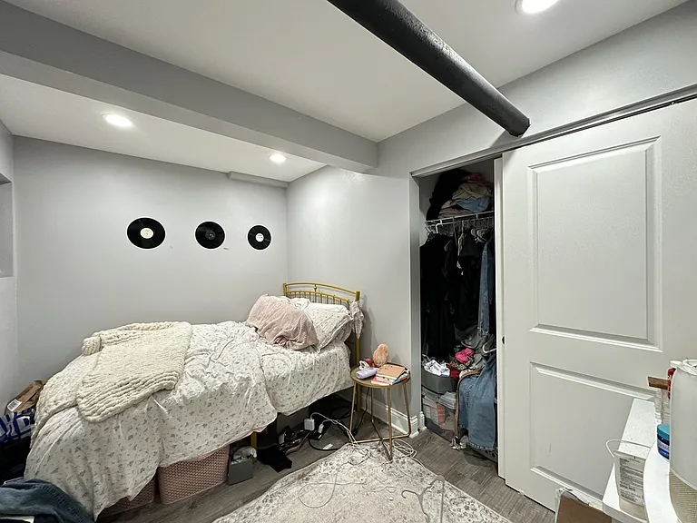 6257 N Lakewood Ave #2 — Photo 18