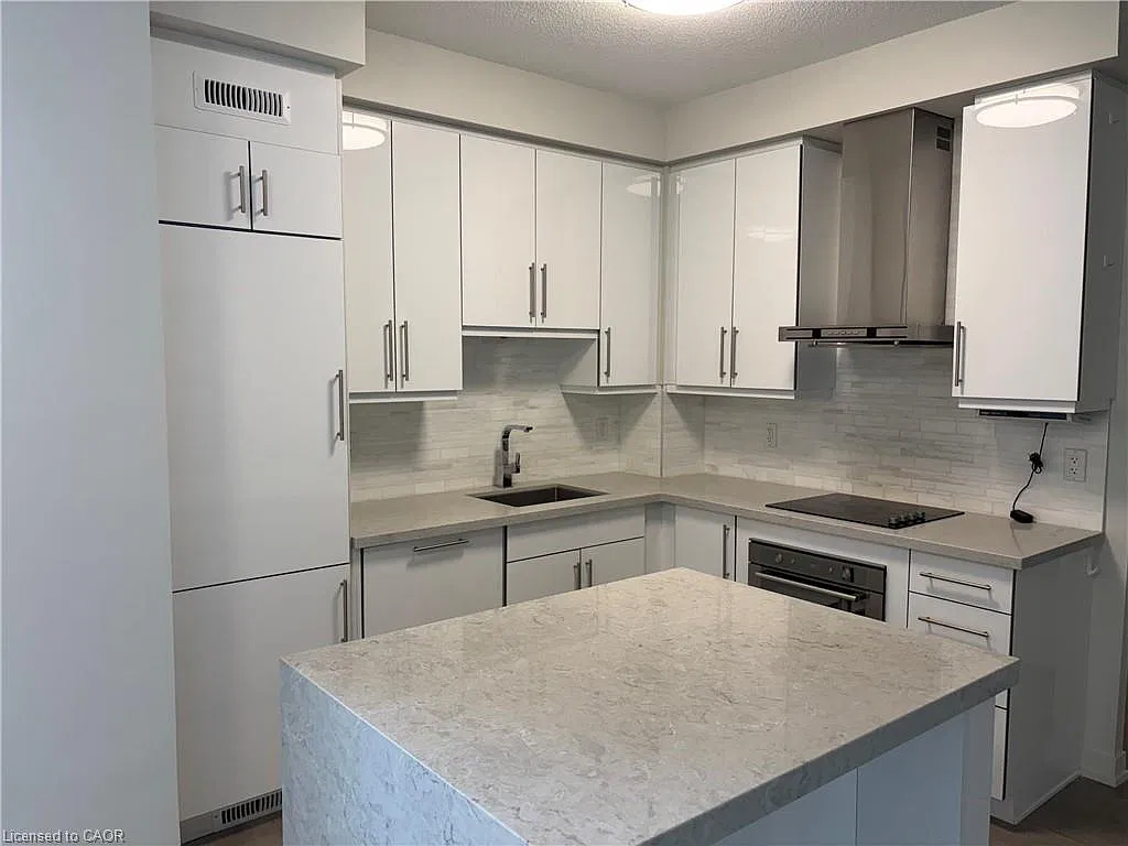 1 bed, 2.0 bath, 824 sqft, $2,400 — Photo 3