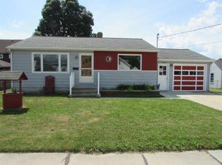 1009 26th St, Two Rivers, WI 54241