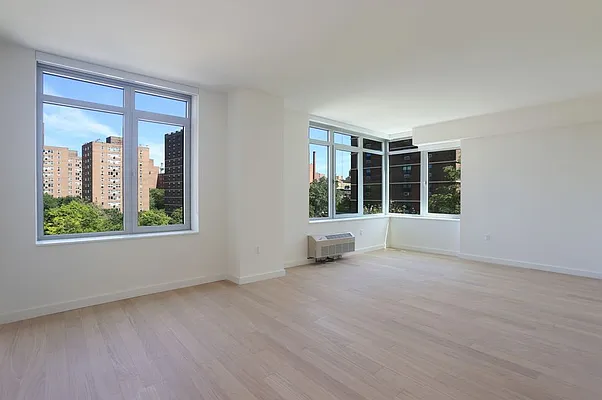 Rented by Red Apple Group | media 40