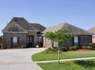 12486 Timberwood Dr, Walker, LA 70785