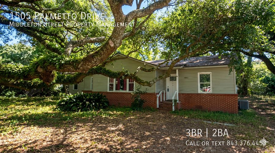 1st image of 1505 Palmetto Dr