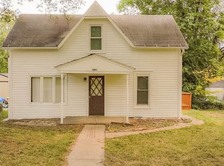 1804 Argyle St, Hamburg, IA 51640