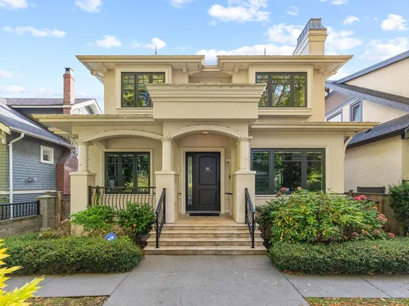 2756 W 38th Ave, Vancouver, BC V6N 2W9