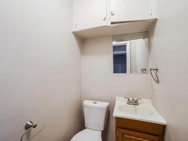 1162681_029_bathroom_13401204.jpg