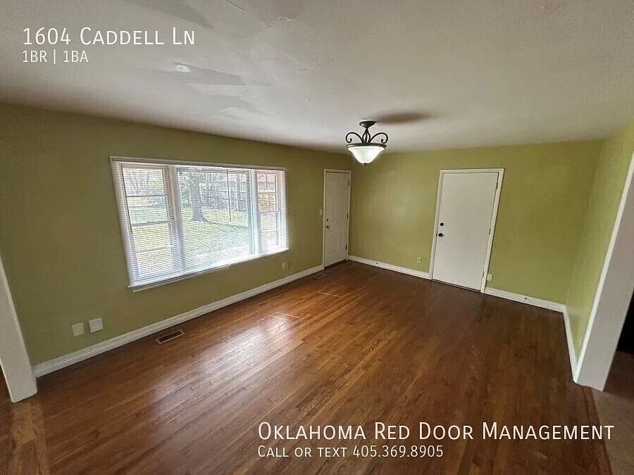 1 bed, 1190 sqft, $1,299 — Photo 2