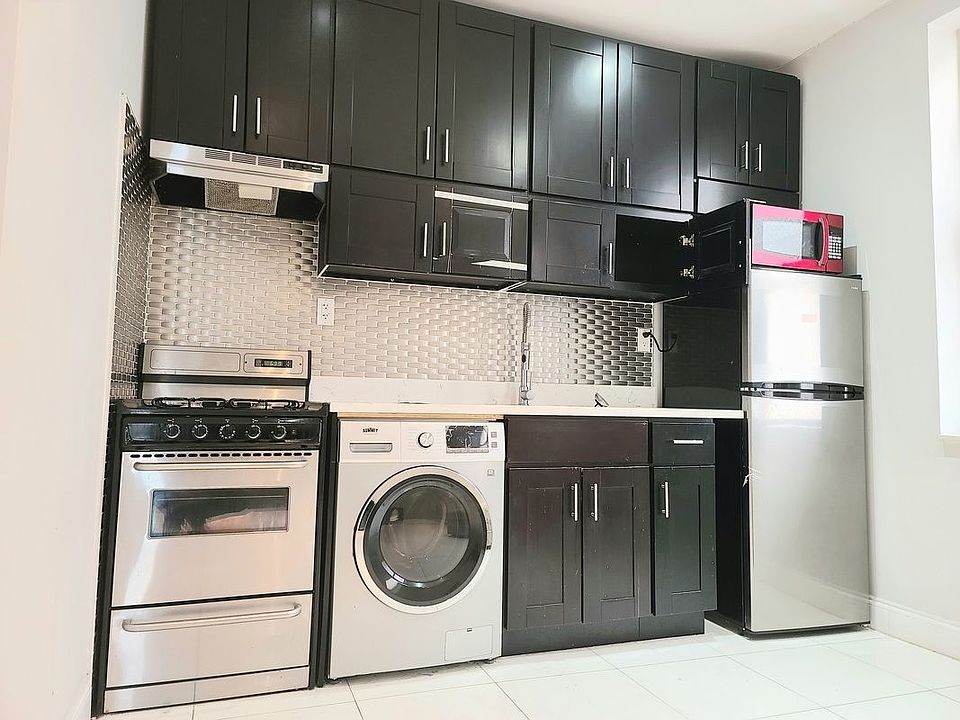 1st image of 220 W 107th St APT 3J