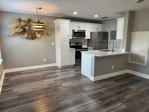 4th image of 2608 Grassy Point Dr Unit 104