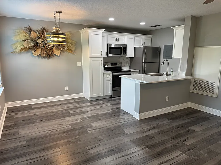 2608 Grassy Point Dr #104 — Photo 4