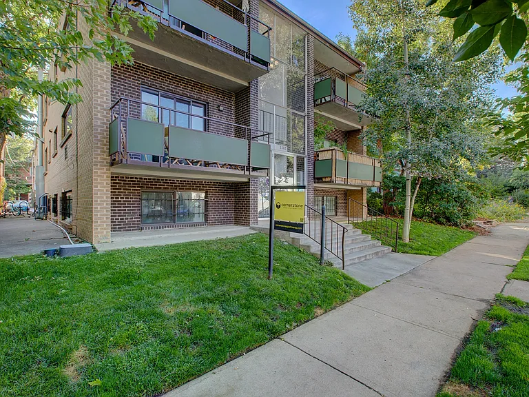 1362 Clayton St — Photo 9