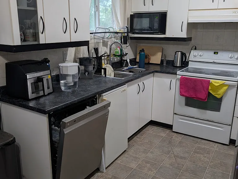 70 Morgan Ave #15 — Photo 11