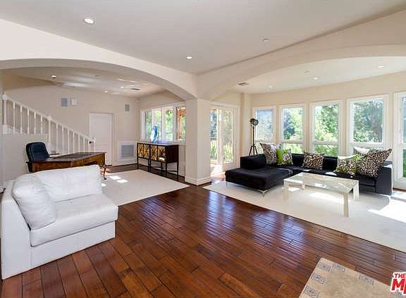 2nd image of 2505 N Bowmont Dr