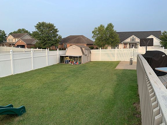 4th image of 3750 Grinell Dr