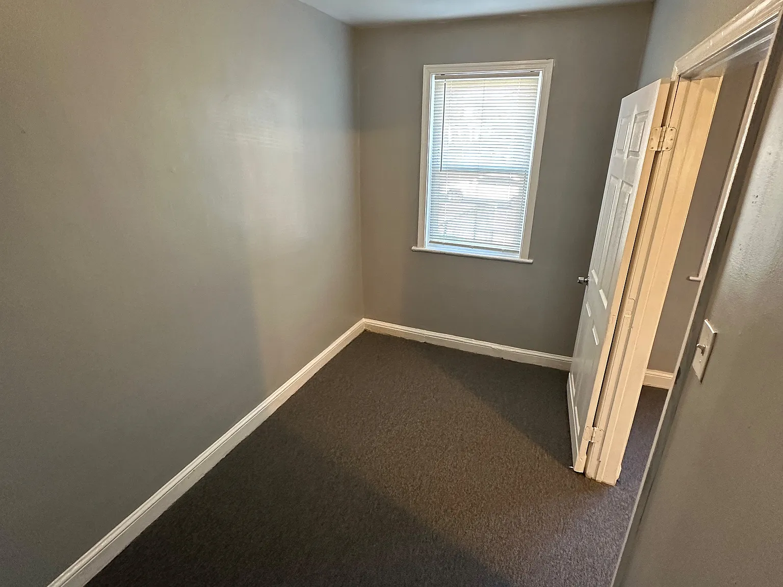 4 bed, 2.0 bath, $1,800 — Photo 4