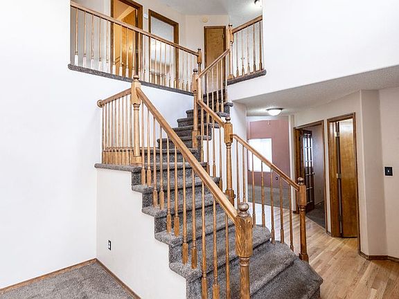 3rd image of 6140 Wheatgrass Dr