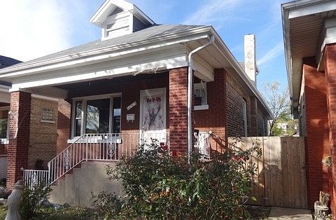 2nd image of 5628 S Mozart St