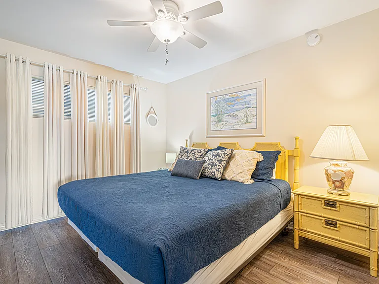 Gulf Terrace Dr — Photo 9