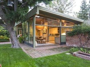 414 Avondale Ave, Los Angeles, CA 90049