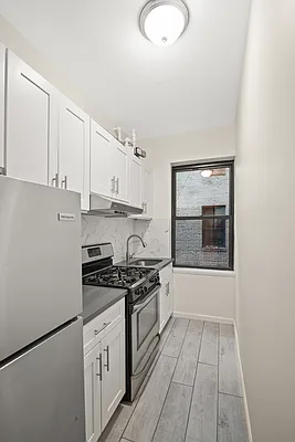 Rented by Compass | media 9