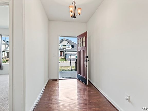 4th image of 7001 Benhall Cir