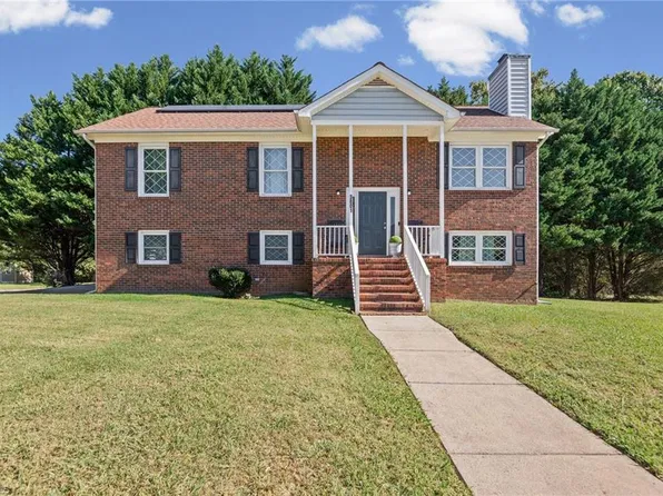 3801 Fig Leaf Ct, Greensboro, NC 27406