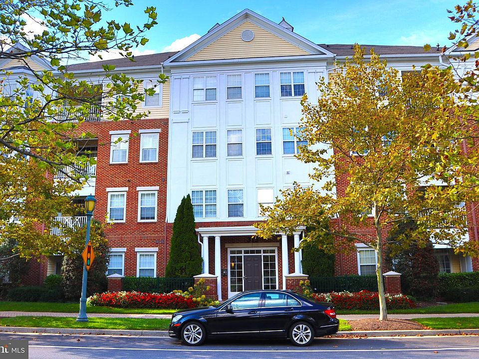 1st image of 315 King Farm Blvd APT 302