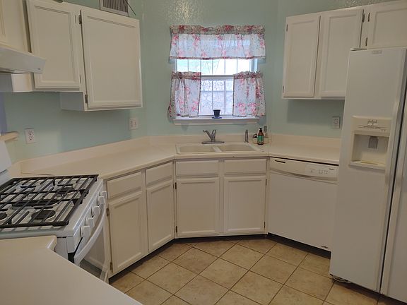 5th image of 10513 Onyxstone St