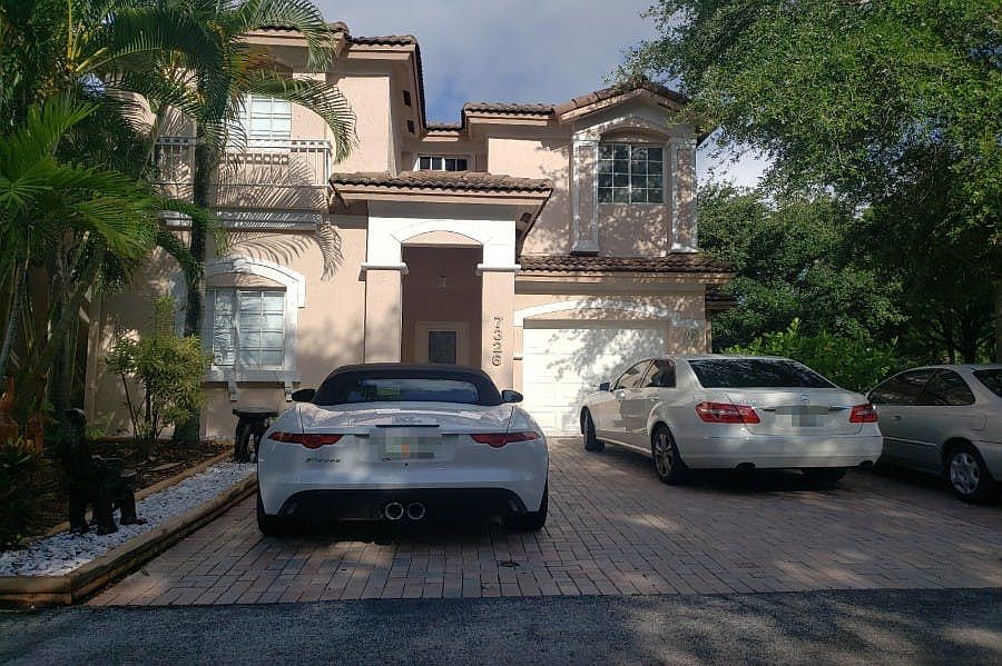 1st image of 7326 NW 113th Pl