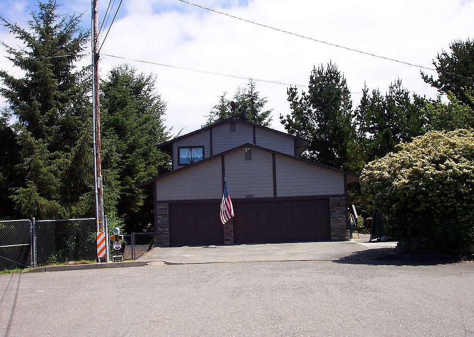 2nd image of 6631 Emerson Ct