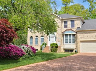 1919 Gables Ln, Vienna, VA 22182