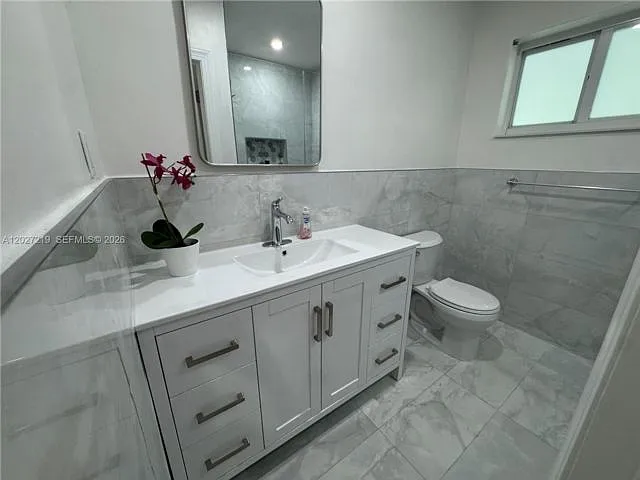 8305 SW 117th Ter — Photo 11