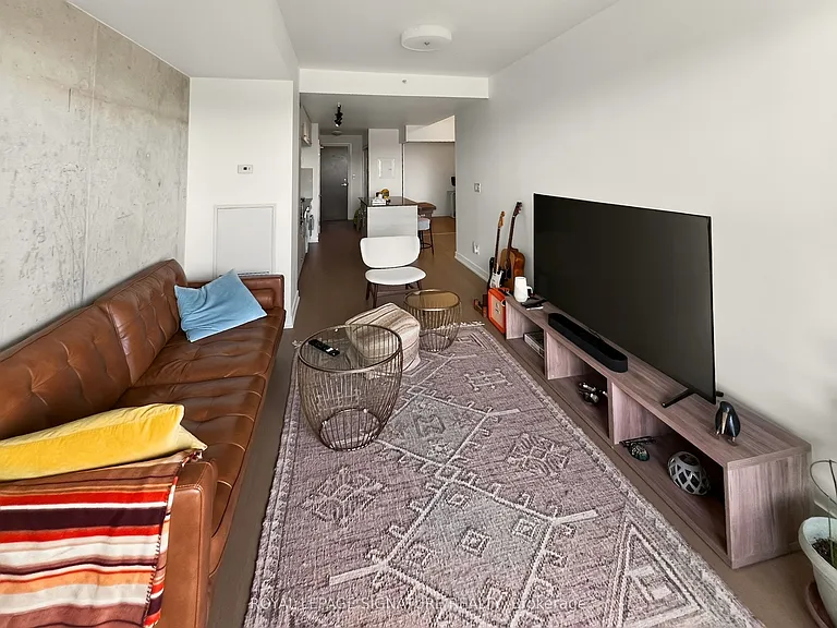 205 Manning Ave #501 — Photo 13
