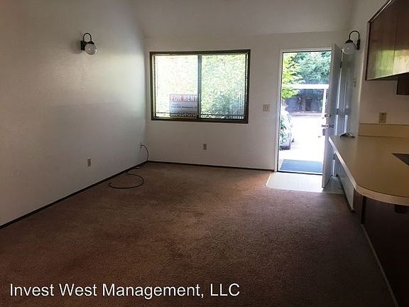 2nd image of 7316 NE 16th Ave APT 11