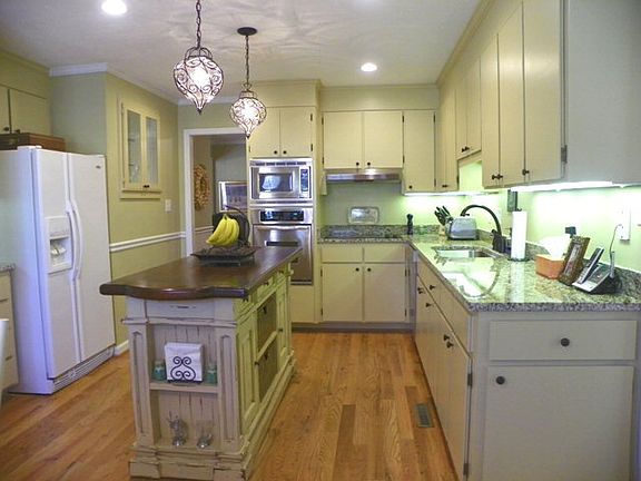 2nd image of 108 Savannah Dr