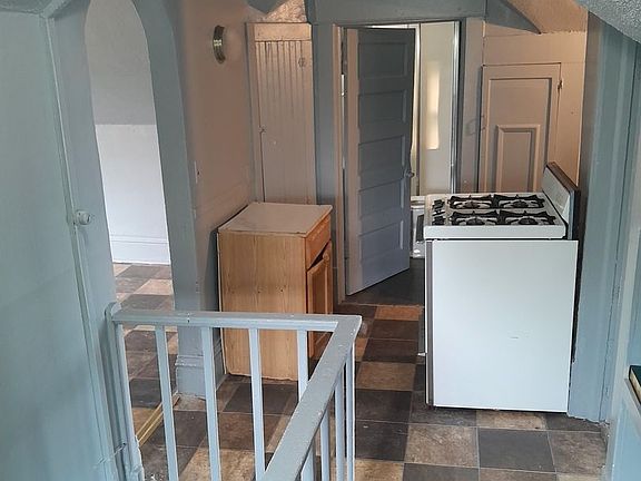 2nd image of 220 5th Ave SW #3